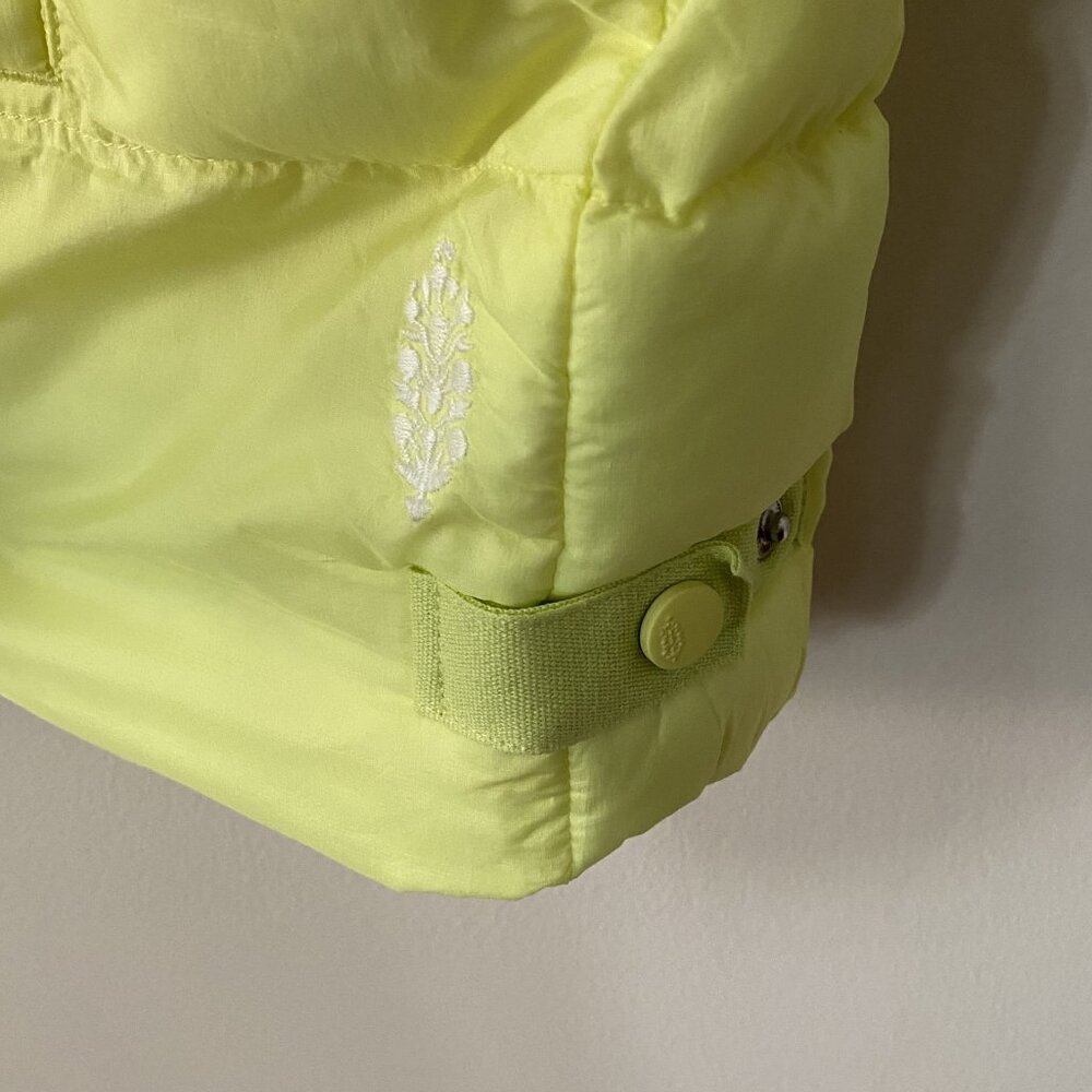 Free People Movement In A Bubble Puffer Vest NWOT - Picture 11 of 12